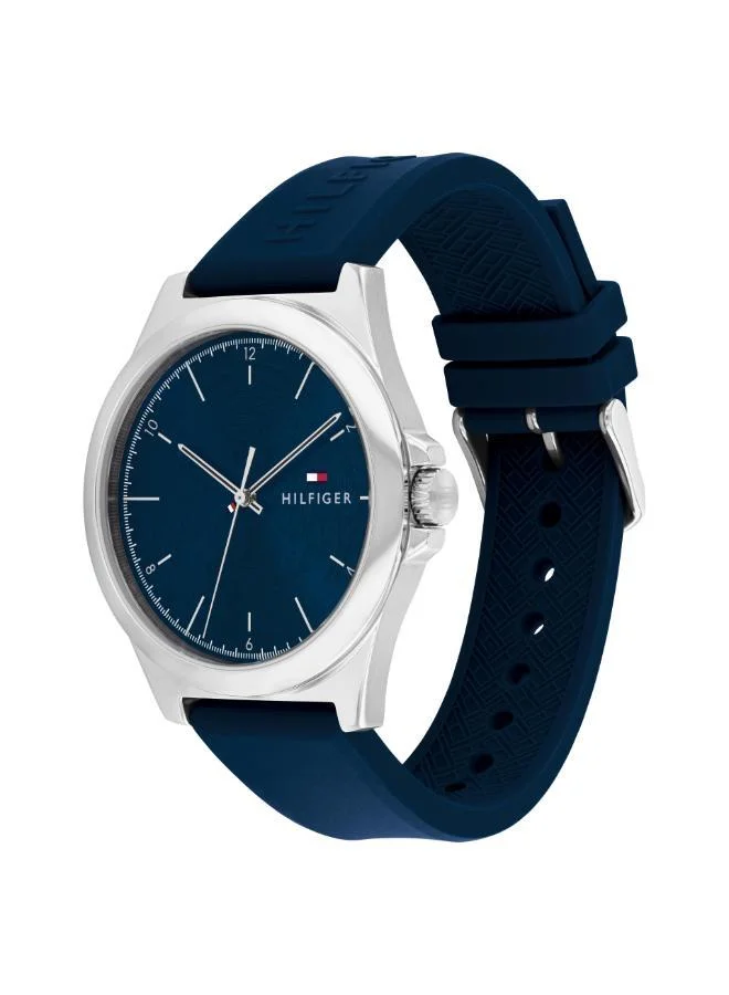 TOMMY HILFIGER Analogue Watch with Silicone Bracelet